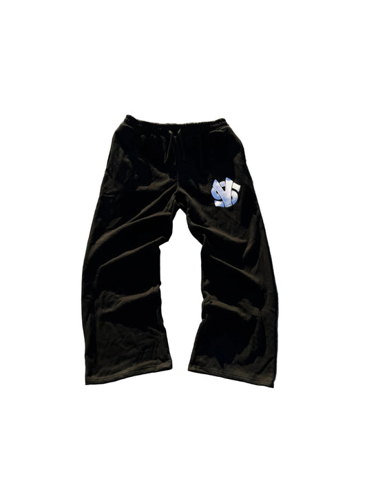 jet black VS joggers